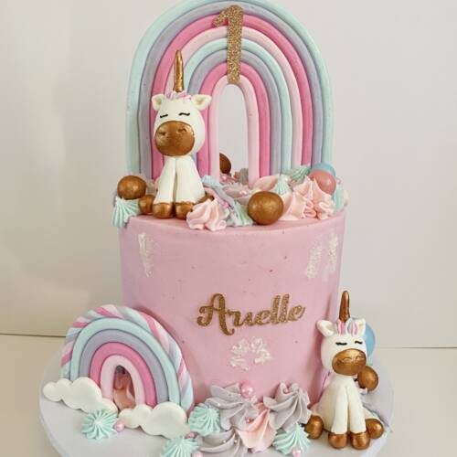 Unicorn & Rainbows cake